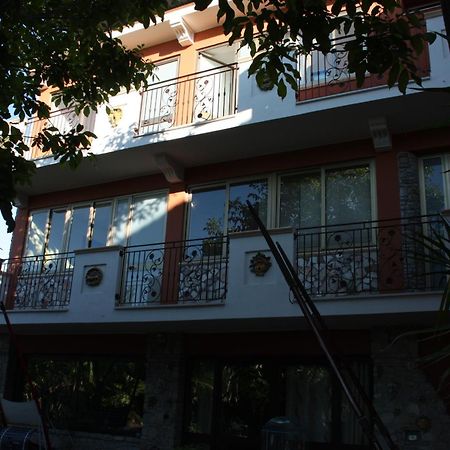 B&B Il Giardino Delle Meraviglie Melito di Porto Salvo Kültér fotó